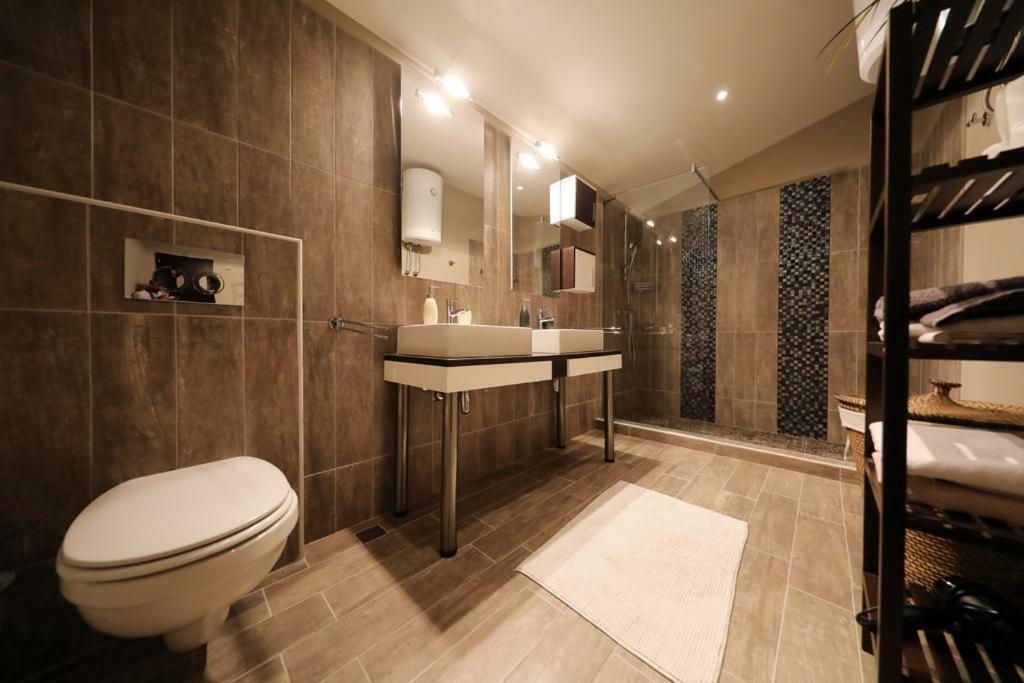 Luxury Apartment Rougemarin باكوشتاني المظهر الخارجي الصورة